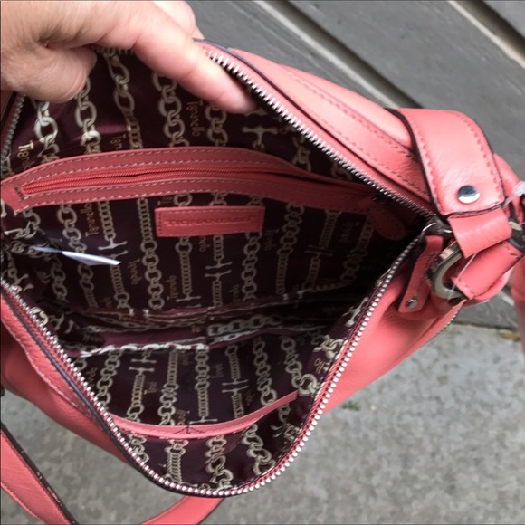 🌹👠 NWT ❋ Tignanello Coral / Pink Leather Bag🌹👠 - Picture 6 of 8